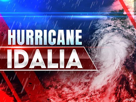 Idalia strengthens into a hurricane, chases Florida residents away from vulnerable coast